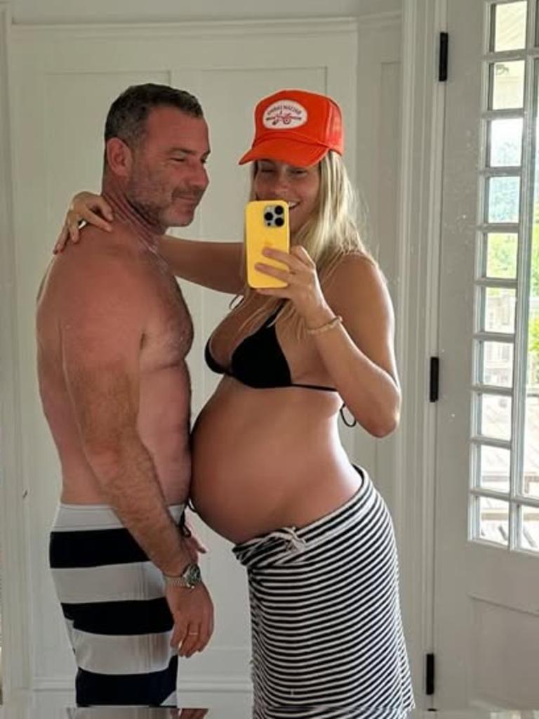 … while Liev moved on with new wife Taylor.