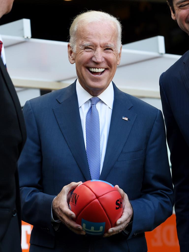 The original photo. (Photo by Tracey Nearmy – Pool/Getty Images)