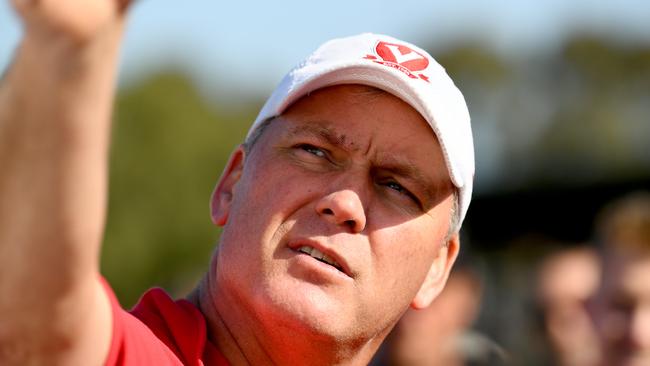 East Brighton coach Nick Jewell speaks to his players during the 2023 Southern Football Netball League Division 2 Seniors Qualifying Final match between East Brighton and Doveton at Ben Kavanagh Reserve in Mordialloc, Victoria on September 2, 2023. (Photo by Josh Chadwick)