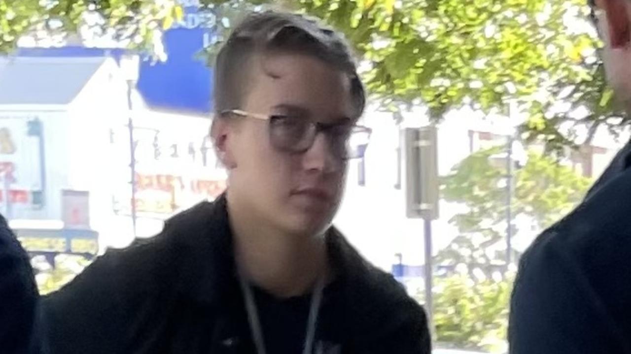 Revealed: Sex pest meets underage girl at Mildura pool