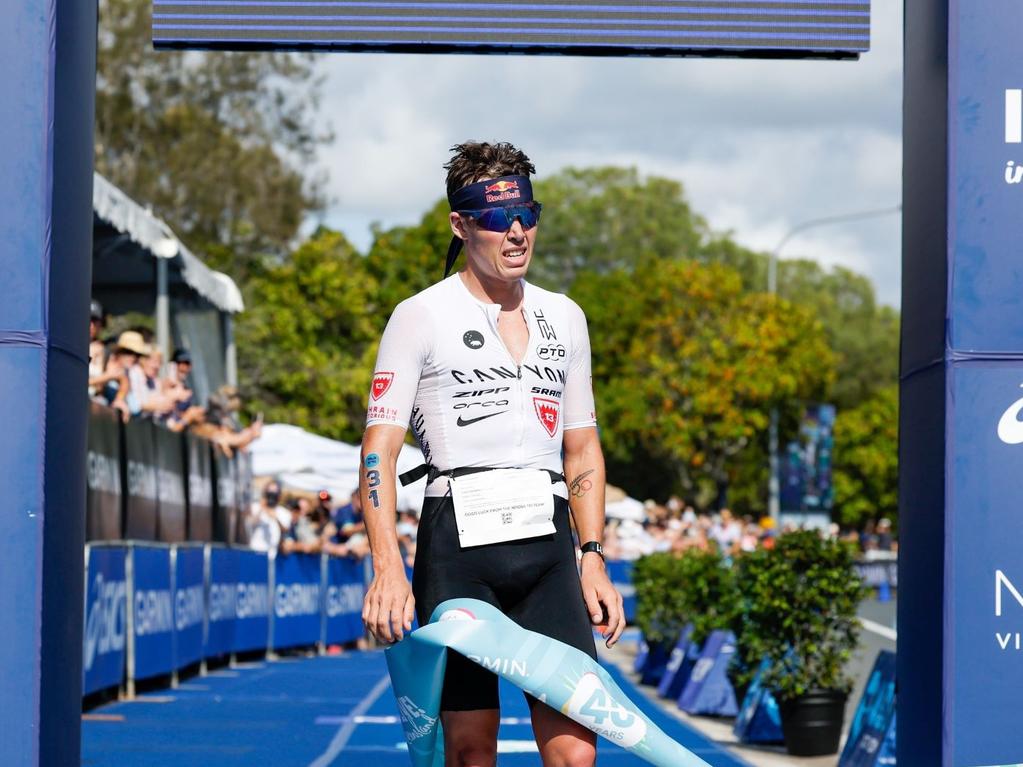 Hayden Wilde of New Zealand wins the Noosa Triathlon in a course record. Photo: Korupt Vision