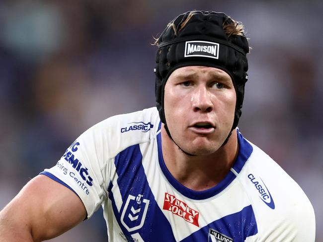 SYDNEY, AUSTRALIA - APRIL 16:  Matt Burton of the Bulldogs passes during the round seven NRL match between Parramatta Eels and Canterbury Bulldogs at CommBank Stadium on April 16, 2023 in Sydney, Australia. (Photo by Matt King/Getty Images)