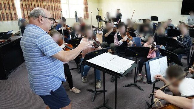 Former Newhaven College director of music Kirk Skinner died before he could be sentenced.