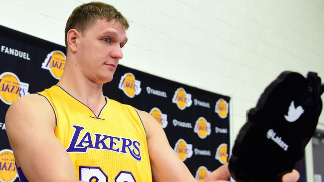 Timofey Mozgov is a new addition to the Lakers.