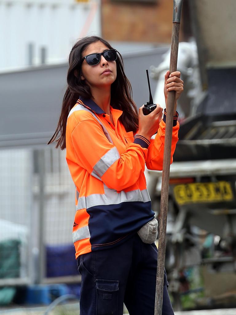 gifts for female construction workers
