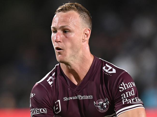 SUNSHINE COAST, AUSTRALIA - SEPTEMBER 10: Daly Cherry-Evans of the Sea Eagles offloads the ball during the NRL Qualifying Final between the Melbourne Storm and the Manly Warringah Sea Eagles at Sunshine Coast Stadium on September 10, 2021, in Sunshine Coast, Australia. (Photo by Bradley Kanaris/Getty Images)