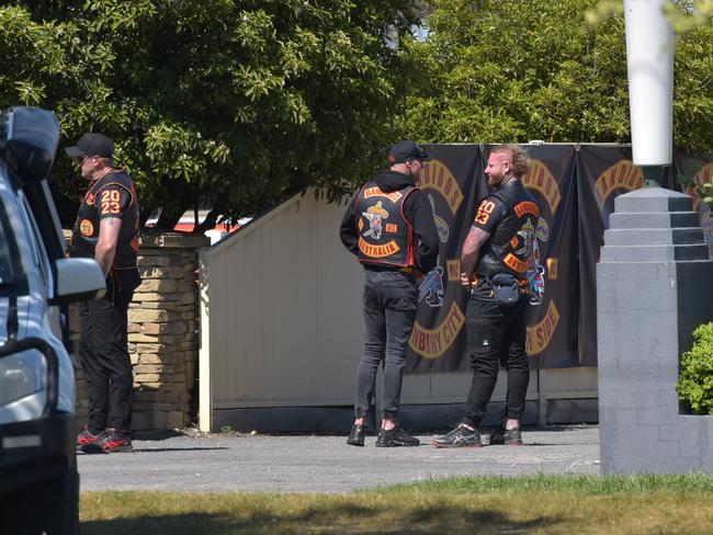 Bandidos members stop for lunch at Lazy Moe’s. Picture: NCA NewsWire