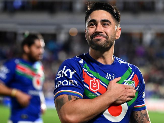 AUCKLAND, NEW ZEALAND - JULY 03: Shaun Johnson of the Warriors thanks the crowd after winning the round 16 NRL match between the New Zealand Warriors and the Wests Tigers at Mt Smart Stadium, on July 03, 2022, in Auckland, New Zealand. (Photo by Hannah Peters/Getty Images)