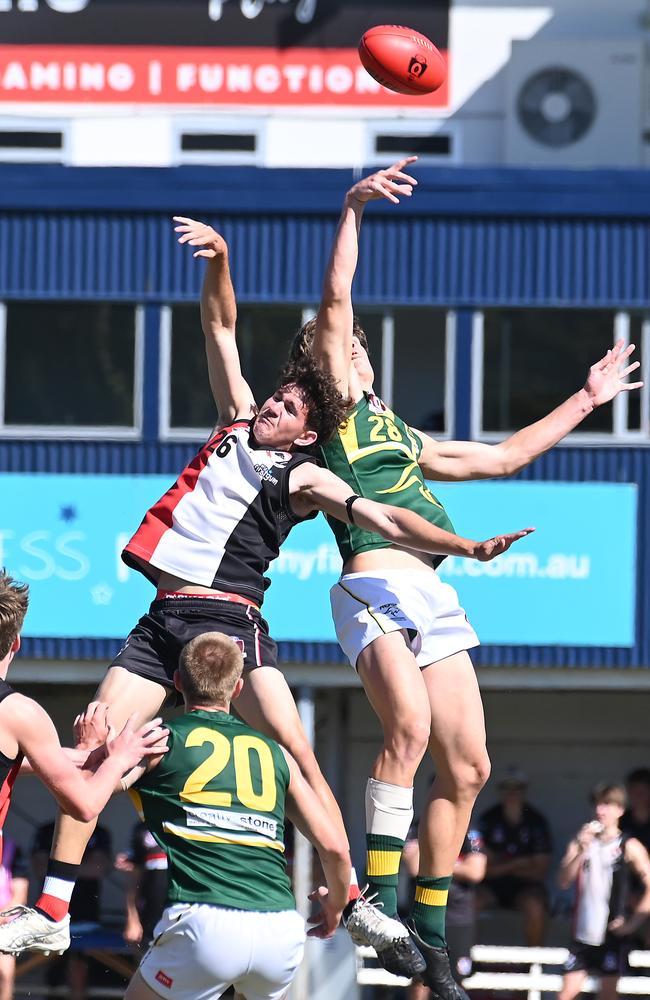 QAFL colts between Morningside and Maroochydore.. Picture, John Gass