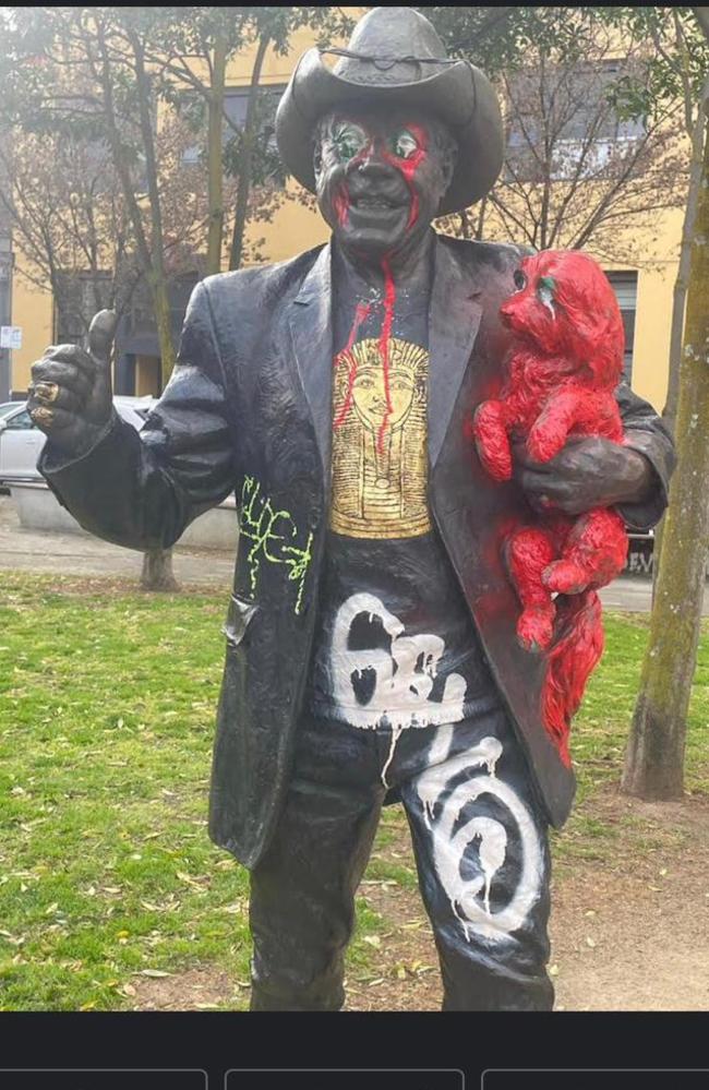 Melbourne's statue of Molly Meldrum has been defaced