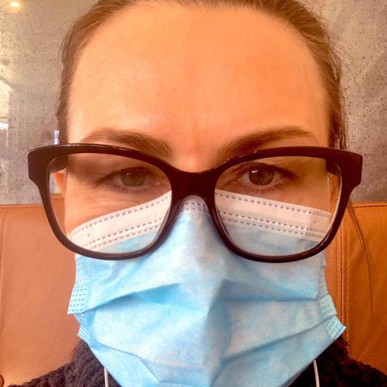 Lisa Wilkinson is questioning why shoppers aren’t wearing masks. Picture: Twitter