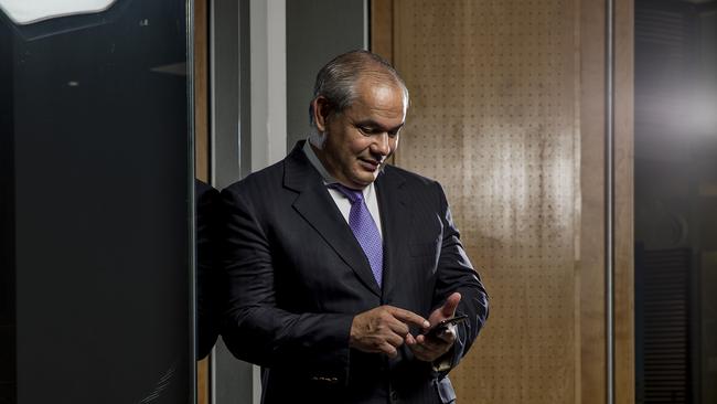 Gold Coast Mayor Tom Tate at council. Picture: Jerad Williams.