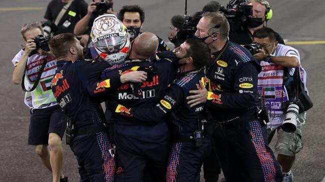 F1: Max Verstappen Beats Lewis Hamilton: Abu Dhabi Results | The Australian