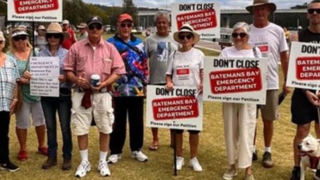 Members of 'Don't close the Batemans Bay Hospital'.