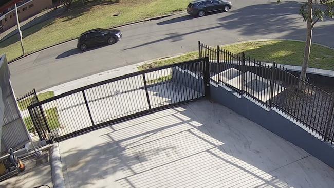 Homicide Squad detectives believe both vehicles – a black coloured Mercedes-Benz sedan and a GLA250 station wagon – are of interest to investigators.