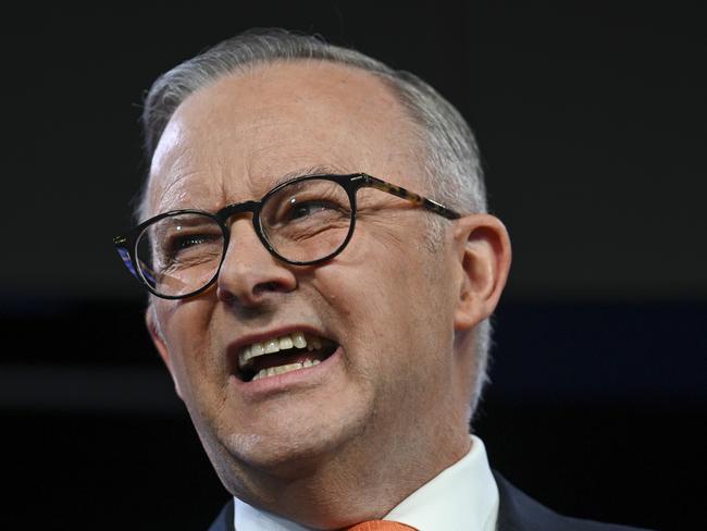 CANBERRA, AUSTRALIA, NewsWire Photos. JANUARY 25, 2024: The Hon Anthony Albanese MP, Prime Minister of Australia addresses the National Press Club of Australia in Canberra. Picture: NCA NewsWire / Martin Ollman