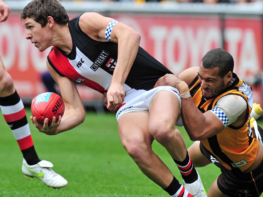 Siposs played 28 games for St Kilda.