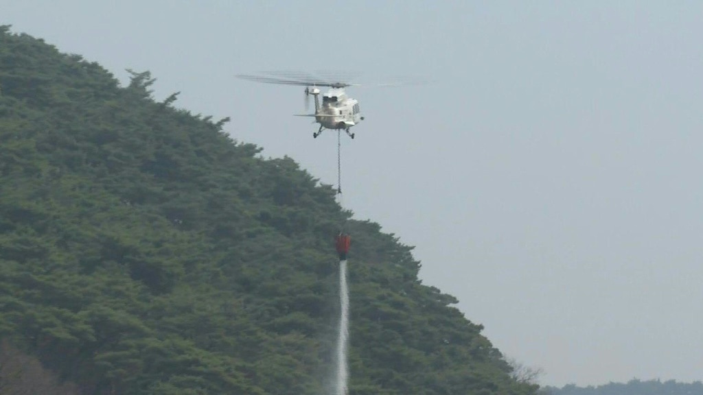 Temple burned, UNESCO village evacuated as South Korea wildfires spread