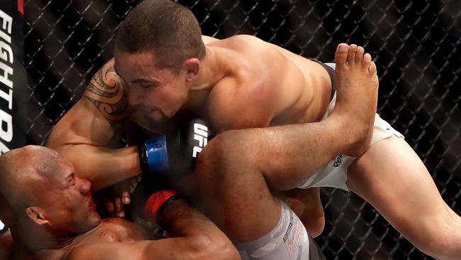 Robert Whittaker dominates Jacare Souza during their Middleweight bout on UFC Fight Night.