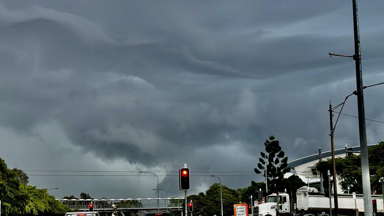 Storms have hit the Gold Coast with expected rainfalls reaching a top of 50mm in the wettest parts of the city. Picture: Glenn Hampson