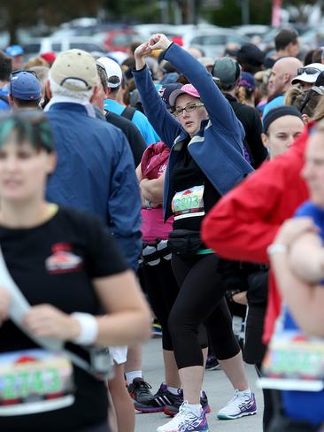 2014 Point to Pinnacle. Leonie Hennessy-Smith warms up before the walk