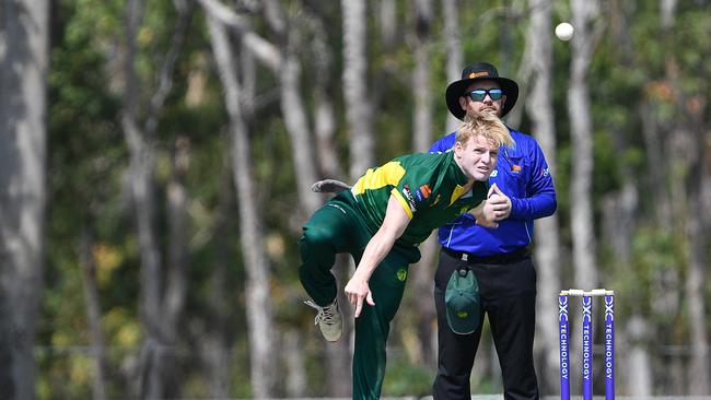 Coby Edmonstone took 1/43 against Waratah. Picture: Pema Tamang Pakhrin