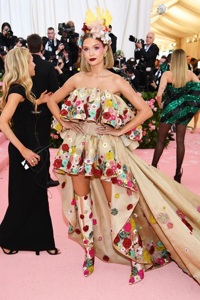 Josephine Skriver wears Jonathan Simkhai to the 2019 Met Gala.