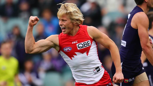 PERTH, AUSTRALIA - JULY 31: Isaac Heeney of the Swans celebrates a goal during the round 19 AFL match between the Fremantle Dockers and the Sydney Swans at Domain Stadium on July 31, 2016 in Perth, Australia. (Photo by Paul Kane/Getty Images)