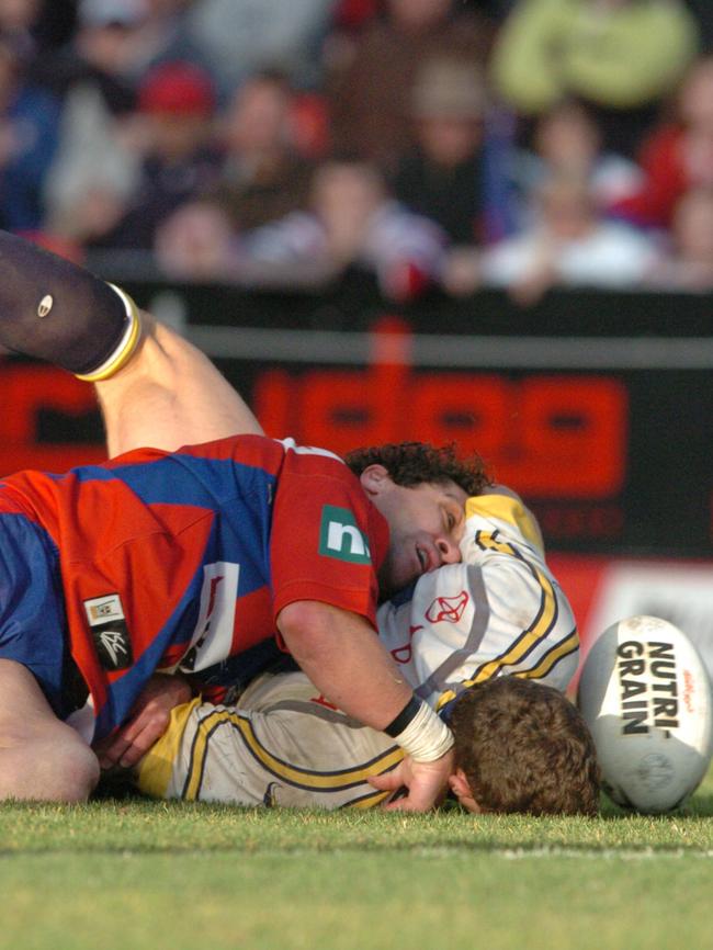 O'Davis and former North Queensland Cowboy Luke O'Donnell hit the turf.