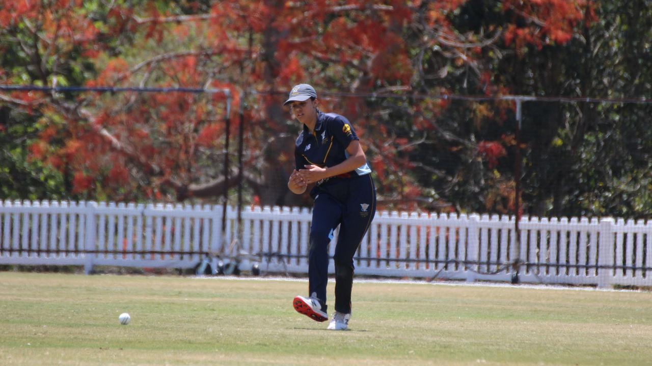 Katherine Raymont Shield T20 action between UQ and Valley.