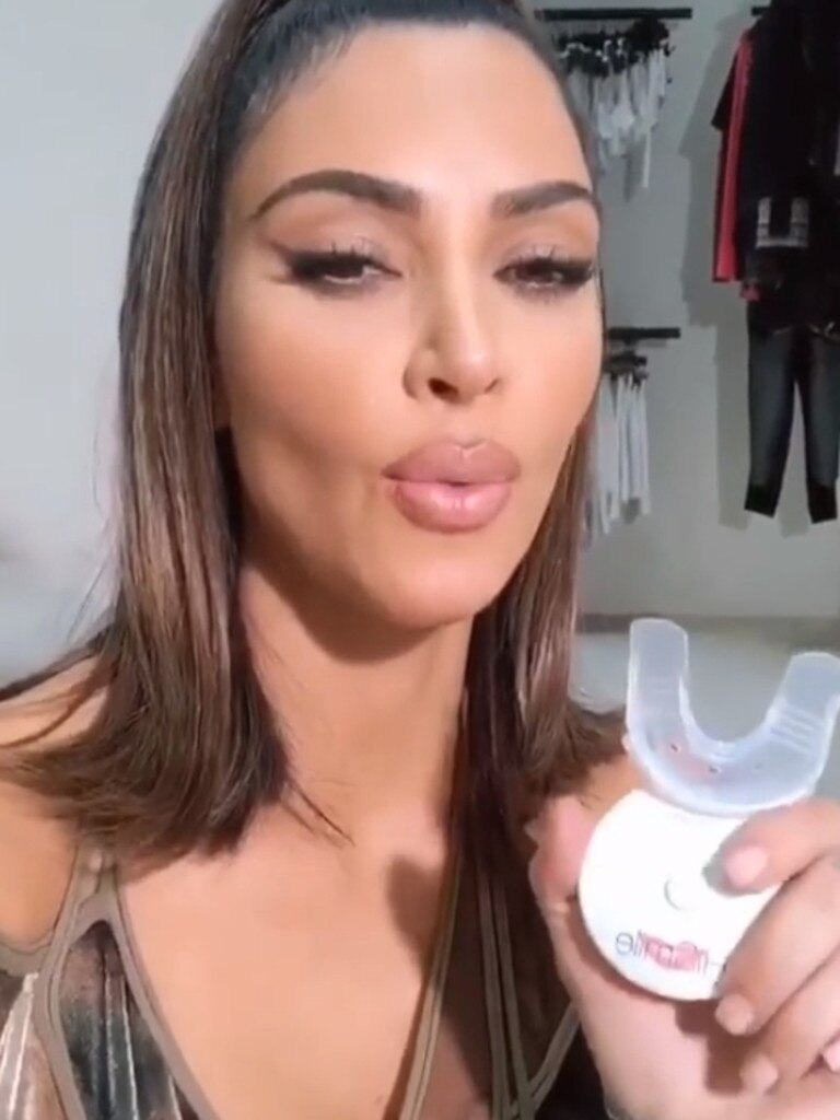 Kim Kardashian promoted HiSmile.