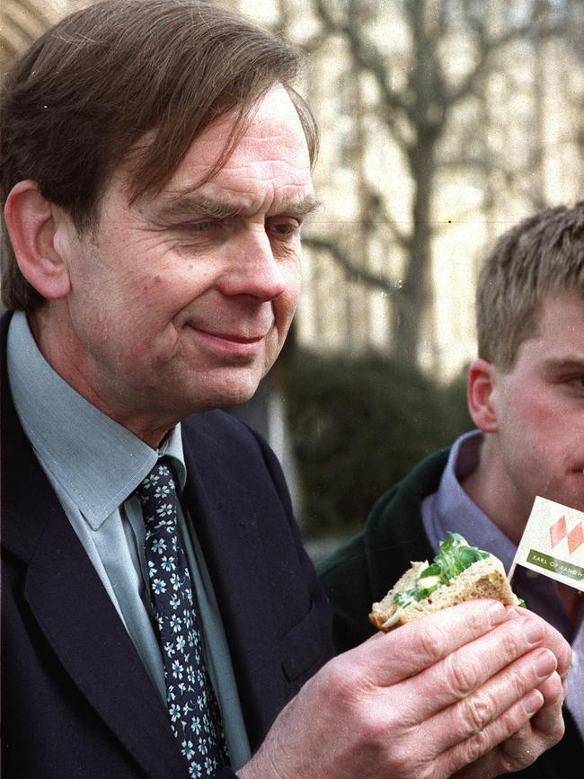 The 11th Earl of Sandwich, Lord John Montagu, launches the "Earl of Sandwich" in London in 2001.