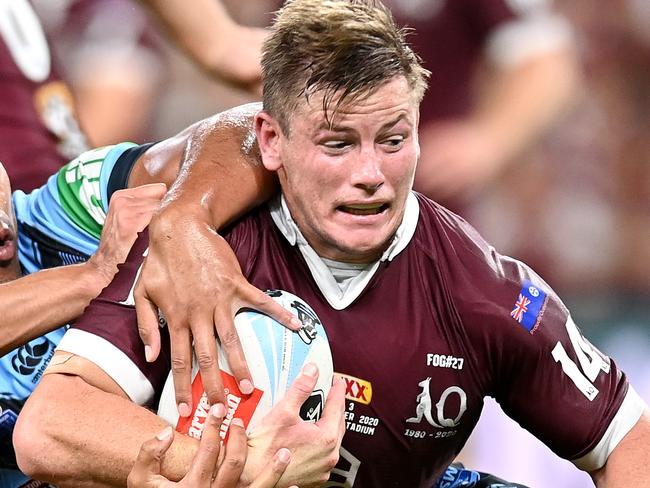 BRISBANE, AUSTRALIA - NOVEMBER 18: Harry Grant of the Maroons breaks through the defence before going on to score a try during game three of the State of Origin series between the Queensland Maroons and the New South Wales Blues at Suncorp Stadium on November 18, 2020 in Brisbane, Australia. (Photo by Bradley Kanaris/Getty Images)