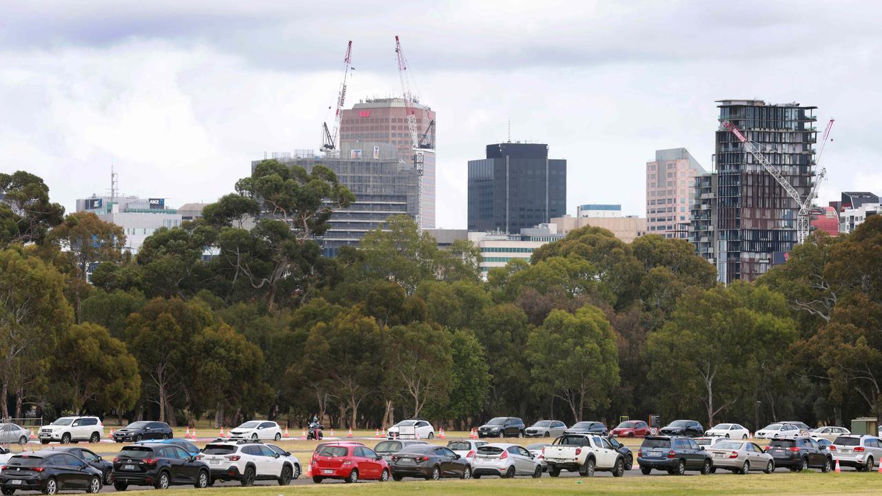 Queues at the drive-through Covid-19 testing clinic at Victoria Park in Adelaide on Wednesday morning. Picture: NCA NewsWire / Kelly Barnes