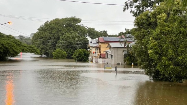 Torwood St, Milton on Saturday