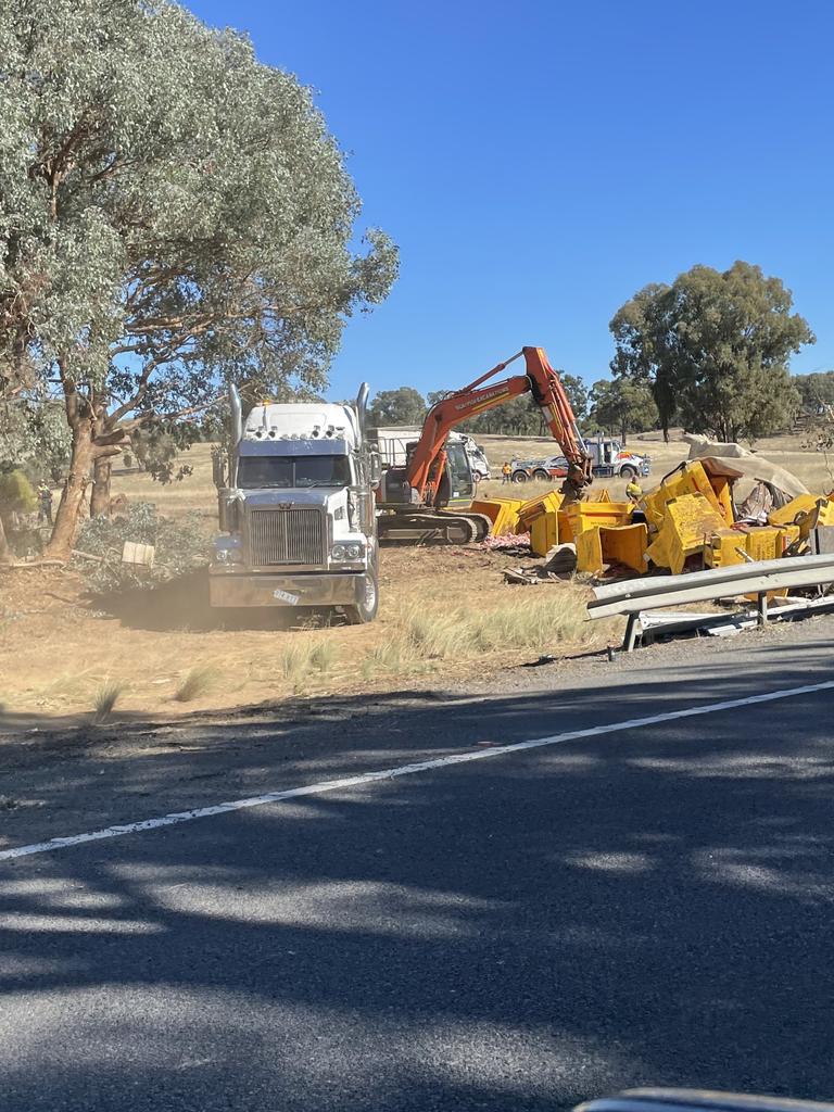 Hume Freeway crash Truck driver’s lucky escape after Tallarook crash