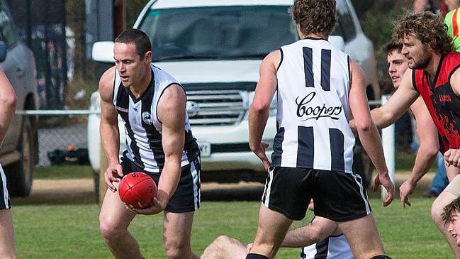 Former Crow Robbie Shirley in action for Cummins Ramblers. Picture: Tam Phillis