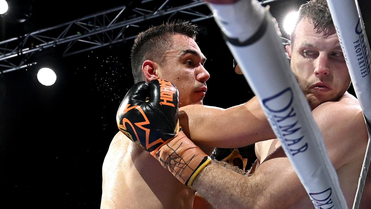 Upon resumption, Tszyu tagged his opponent with rights and uppercuts, showing precision timing to land the better blows.