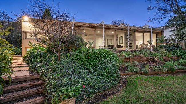 8 Rockingham Close, Kew, fetched $5.1m.