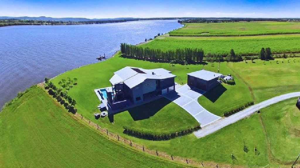 An aerial view of RiverScape at Palmers Island.