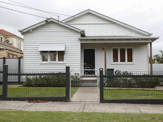 MELBOURNE, AUSTRALIA - NewsWire Photos APRIL 09, 2021:  Generic housing stock in suburbs of Melbourne, Victoria. Picture: NCA NewsWire / Daniel Pockett