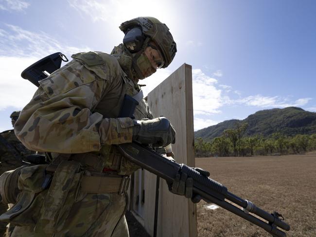 Australian Army soldiers from 1st Battalion, Royal Australian Regiment conduct Method of Entry training at Mount Stuart Training Area, Queensland. Photo: CPL Jack Pearce