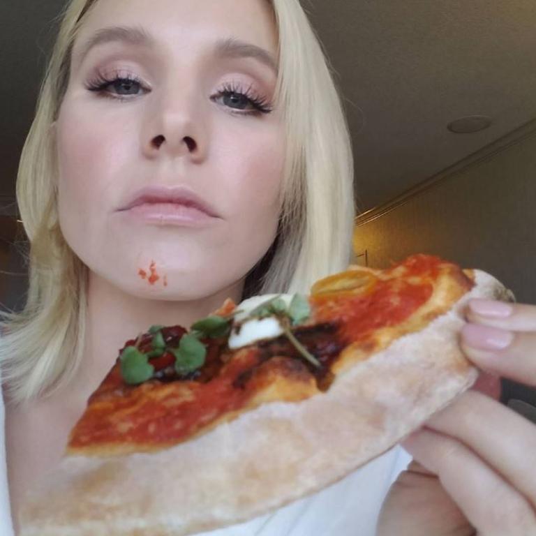 Kristen Bell, "The shading on my chin tonight was courtesy of pizza sauce." Picture: Instagram