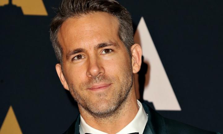 Ryan Reynolds's Guide to Doing Your Part at the Birth of Your Kid