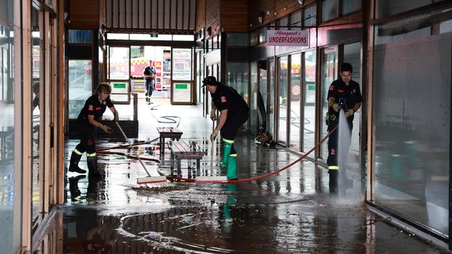 The SES will conduct washouts and clean-ups across the coming days. Picture: NewsWire / Scott Calvin