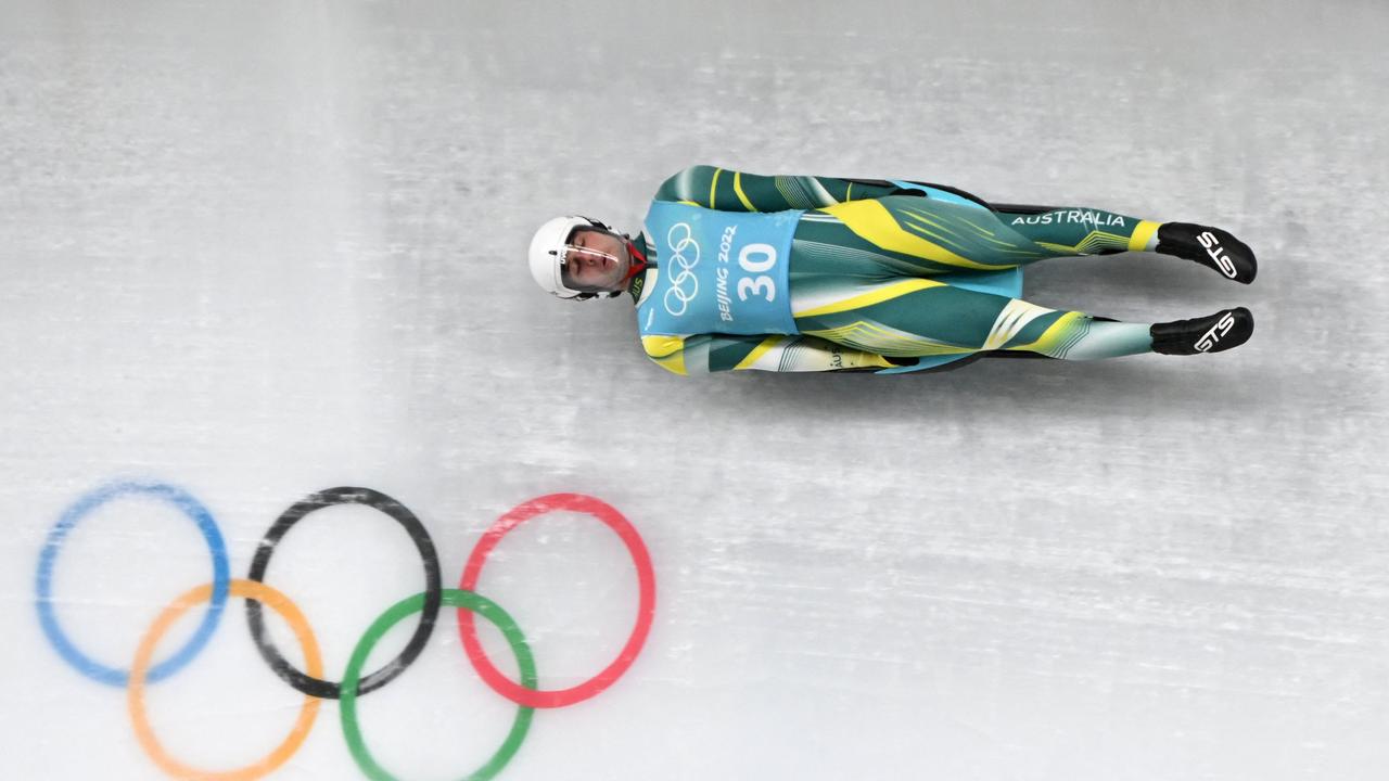 Australia's Alex Ferlazzo takes part in the men's singles luge training session at the Yanqing National Sliding Center in Yanqing on February 2, 2022, ahead of the Beijing 2022 Winter Olympic Games.  (Photo by Daniel MIHAILESCU / AFP)