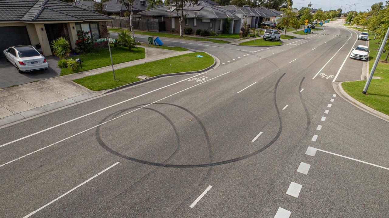 cranbourne-altona-residents-in-fear-as-hoons-do-burnouts-near-homes