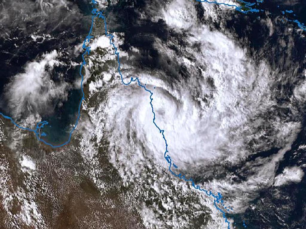 Cyclone Jasper crosses the coastline.