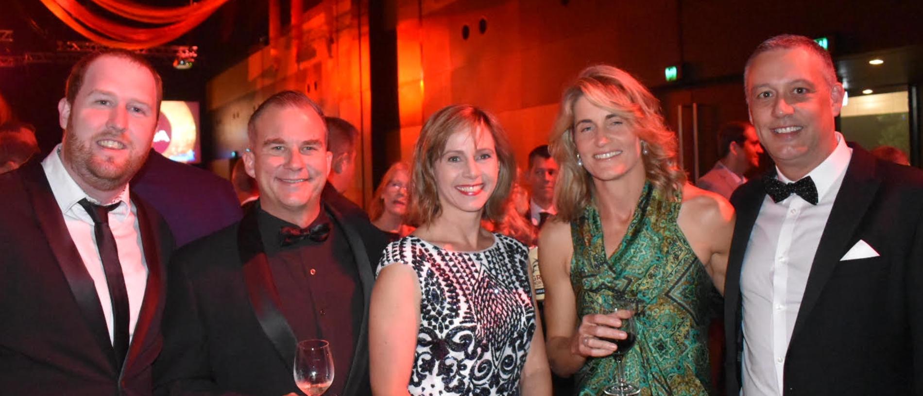 Richard Wainwright (L), Ben Bishop, Amanda Bishop, Amanda Boxall, Resources Centre of Excellence general manager Steven Boxall at the 2021 RIN awards. Picture: Rae Wilson