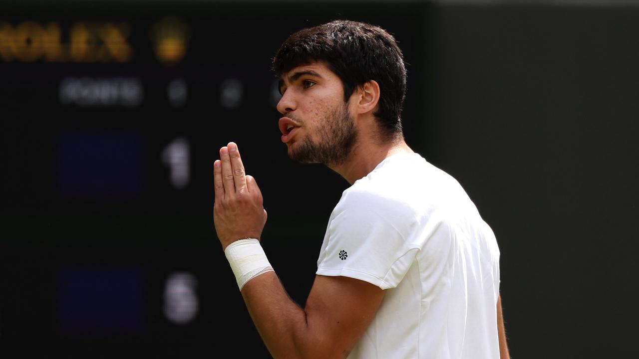 Carlos Alcaraz was frustrated. (Photo by Julian Finney/Getty Images)